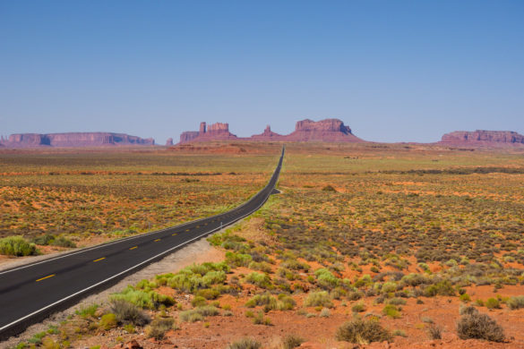 Monument Valley - Strasse Richtung Monument Valley