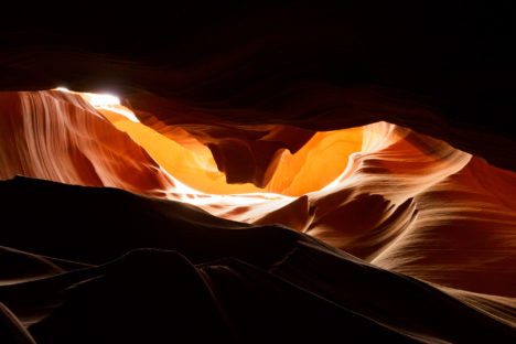Antelope Canyon - Umgekehrte Monument-Valley-Formation